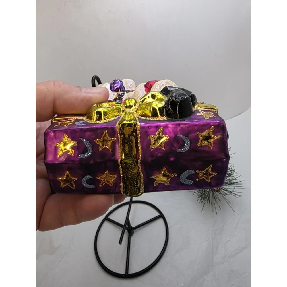 Christopher Radko Presently Resting Santa Ornament 2001 Poland 01-0437-0 4.5